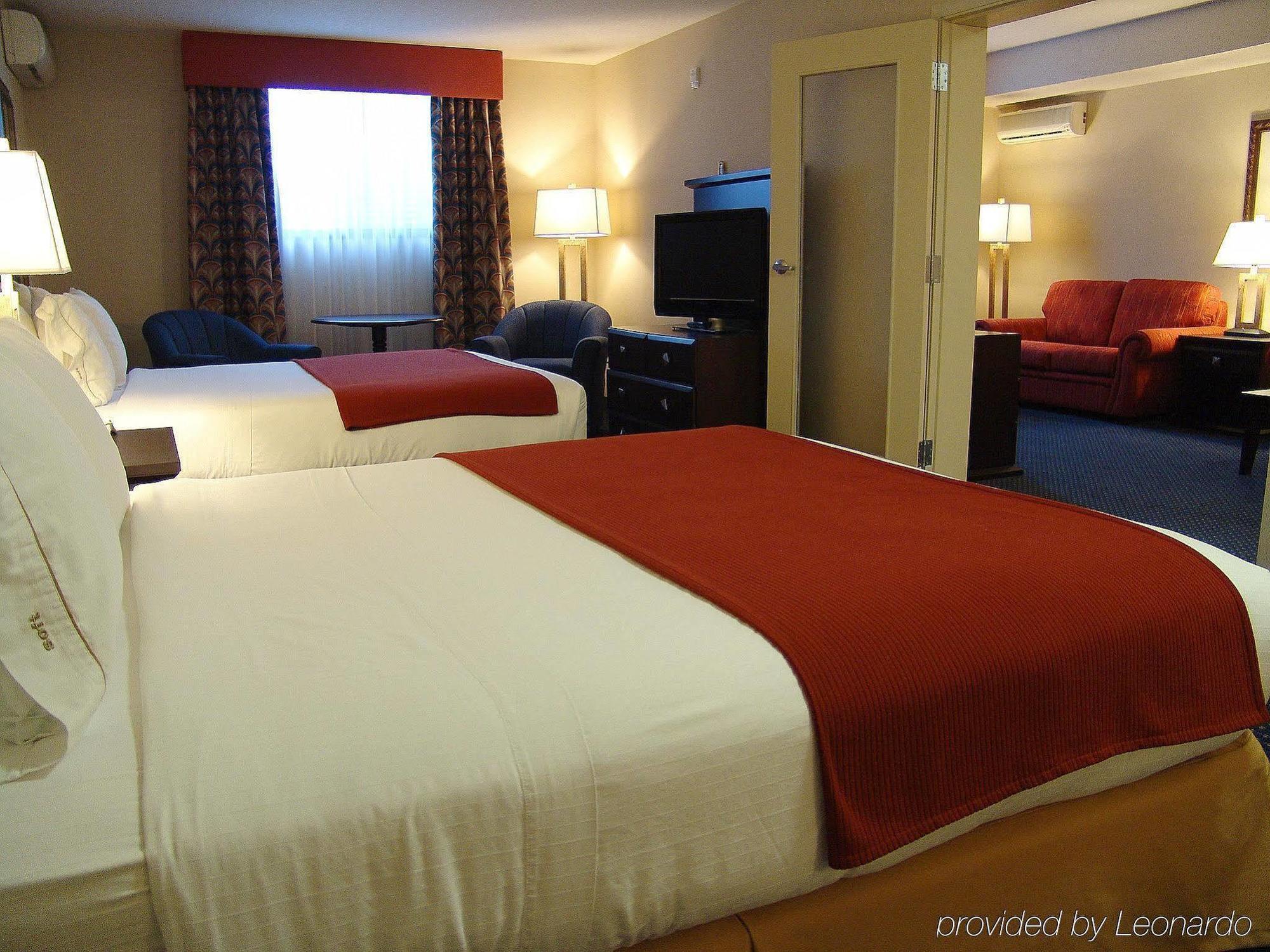 Holiday Inn Express Hotel & Suites-Hinton, An Ihg Hotel Kamer foto