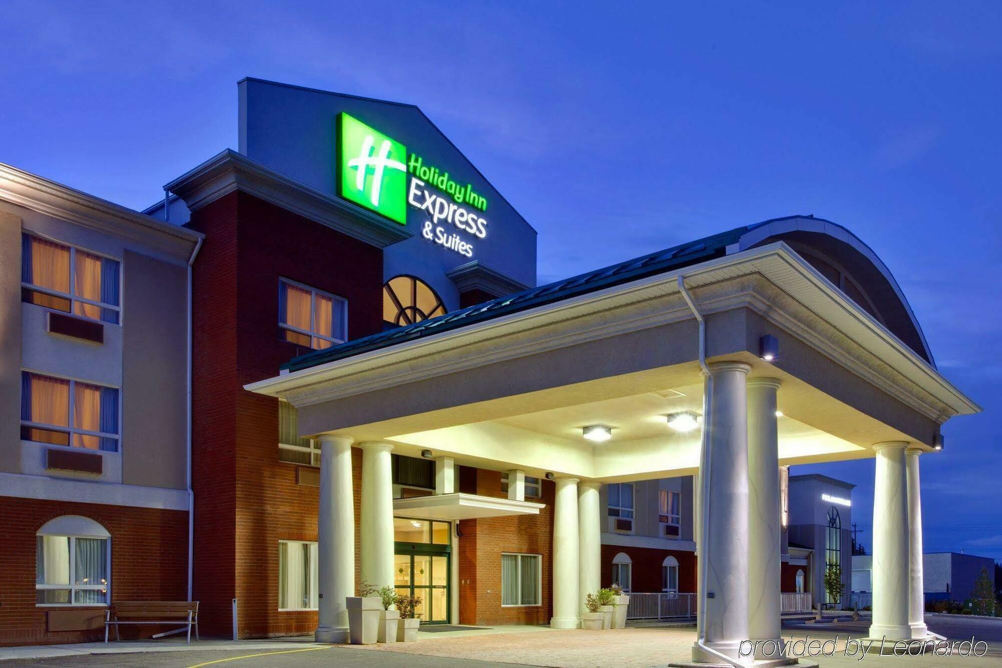 Holiday Inn Express Hotel & Suites-Hinton, An Ihg Hotel Buitenkant foto